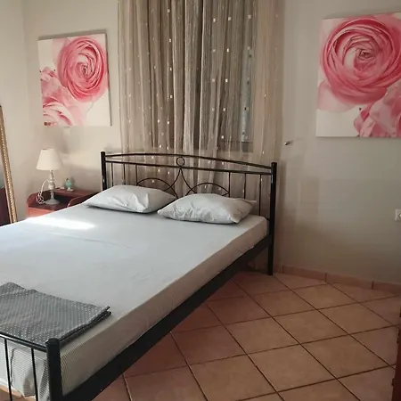 Apartment Eva Palouki